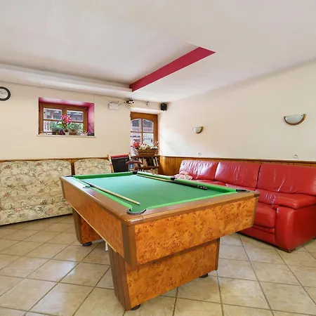 D'hotes Chez Adam Bed & Breakfast 3*