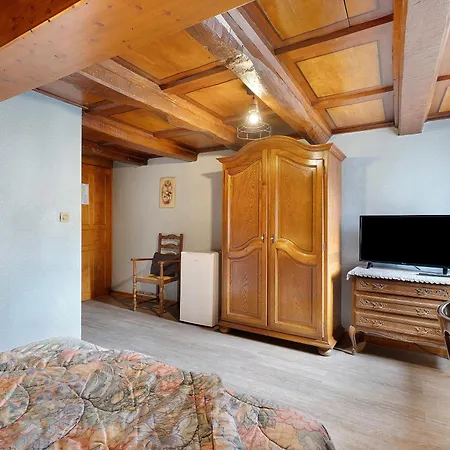 D'hotes Chez Adam Bed & Breakfast 3*